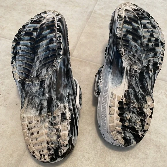 Crocs Classic Clog men’s size 9 - Picture 13 of 16